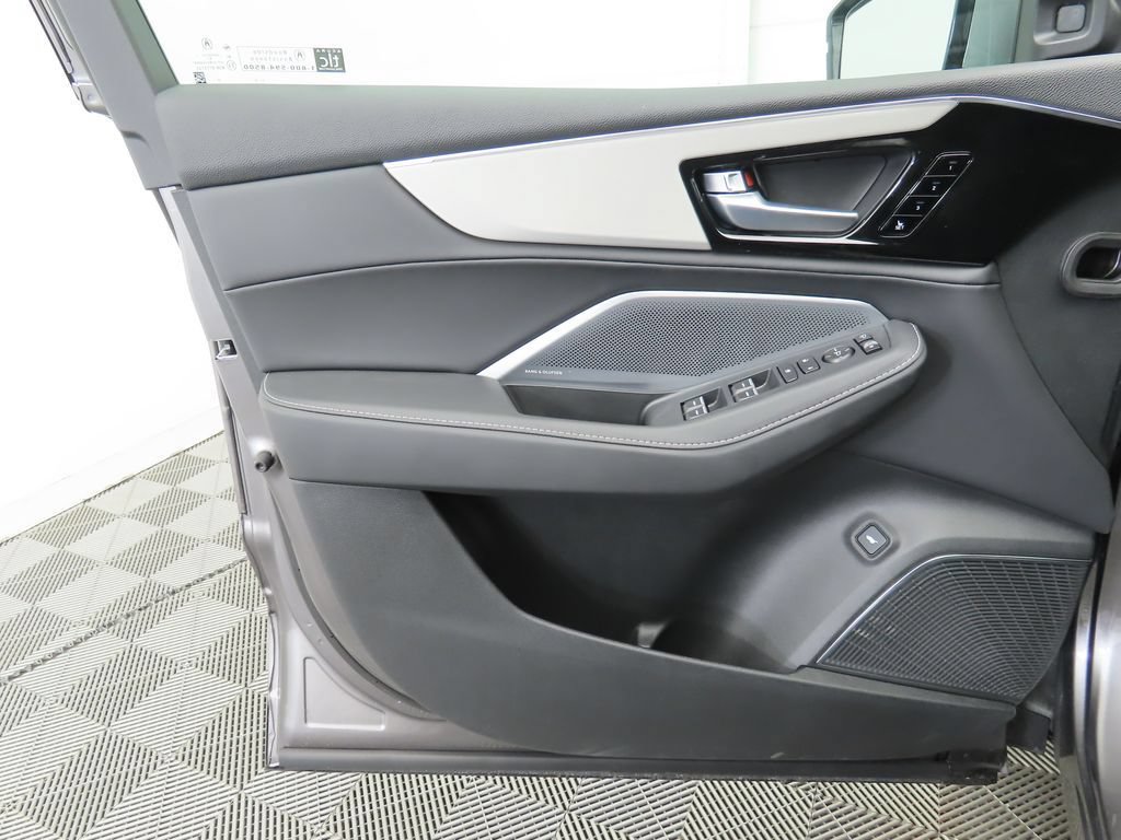 Used 2026 Acura MDX w/ Technology Package FWD image 25