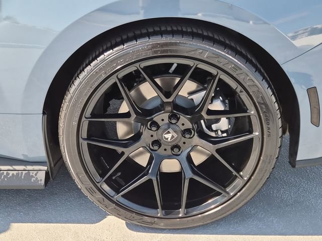 Used 2025 Ford Mustang GT Premium image 11