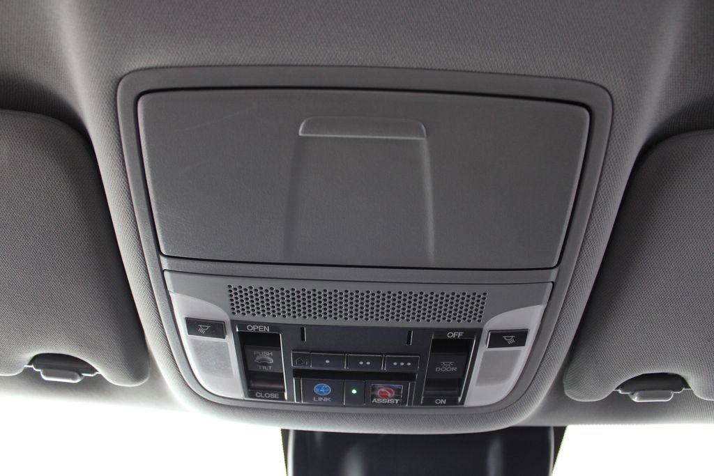 Used 2020 Acura MDX SH-AWD w/ Technology Package image 36