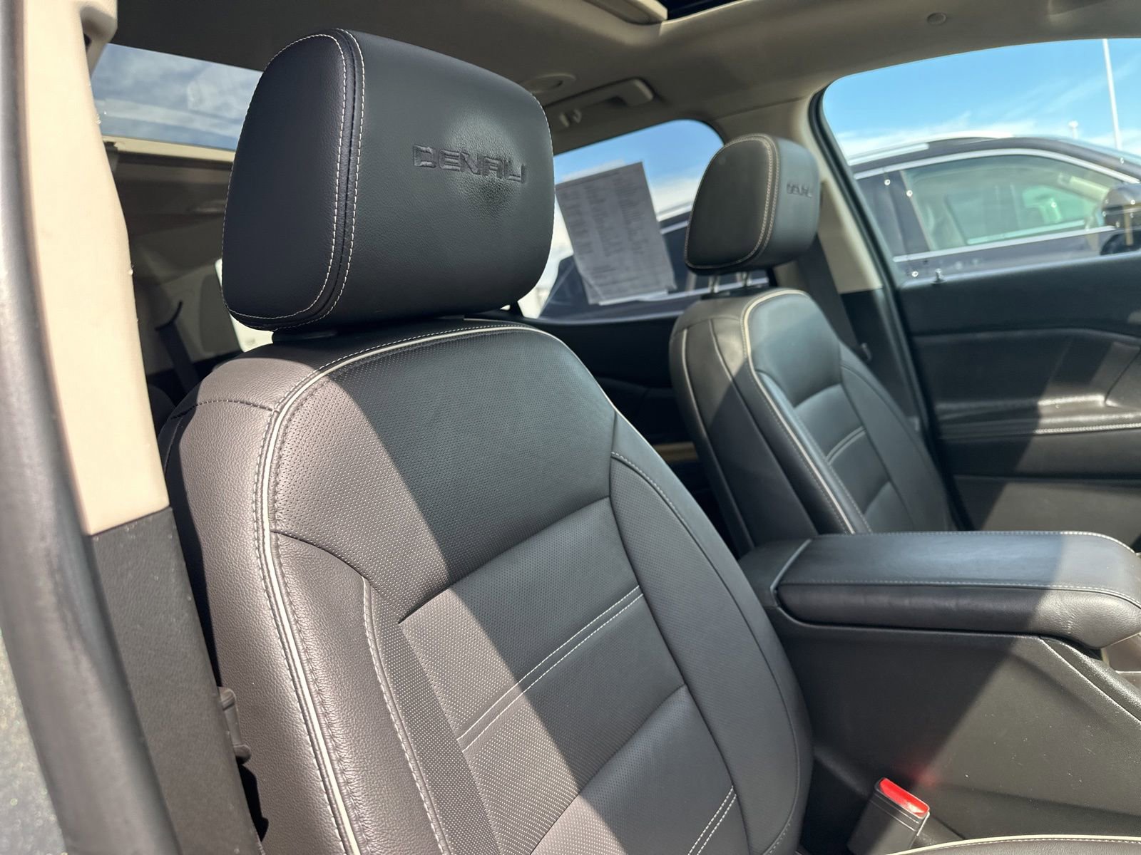 Used 2018 GMC Acadia Denali AWD/4WD image 39