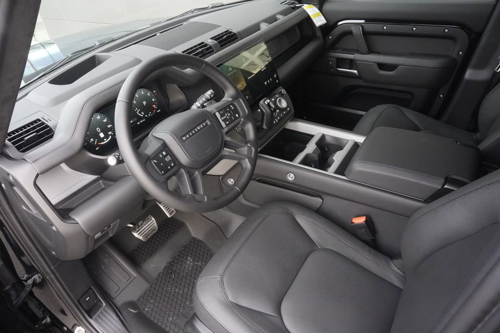 New 2026 Land Rover Defender 110 V8 image 18