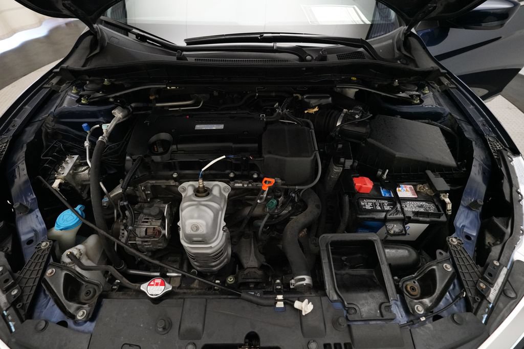 Used 2017 Honda Accord Sport Special Edition image 3