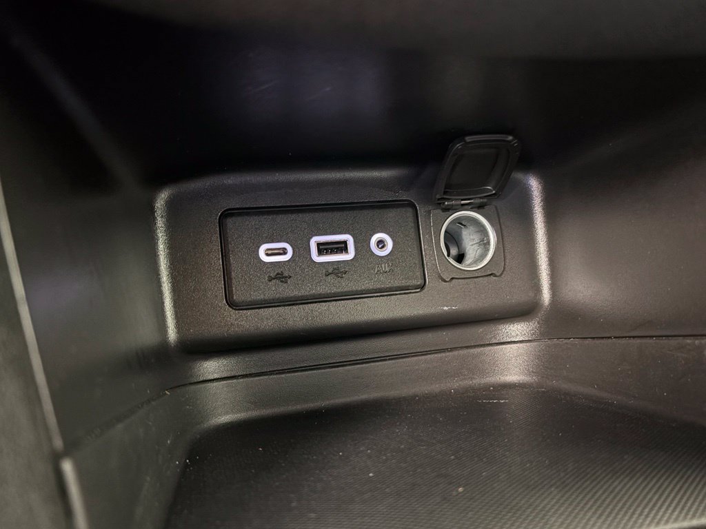 Used 2024 Chevrolet Equinox LT FWD image 27