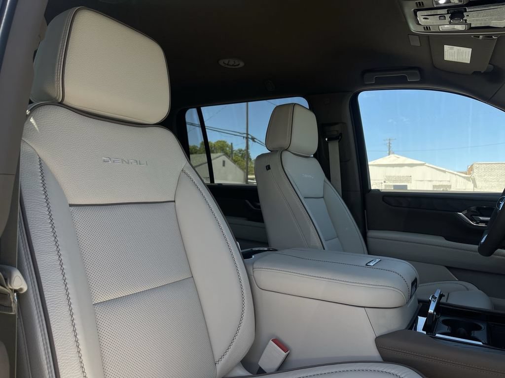 New 2026 GMC Yukon XL Denali AWD/4WD image 28