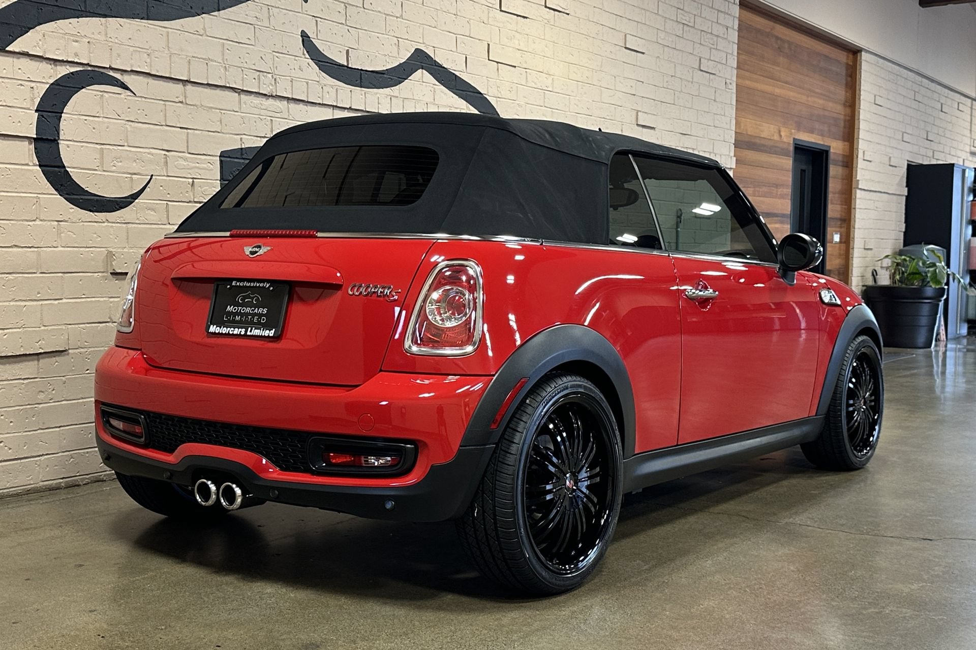 Used 2014 MINI Cooper S FWD image 5