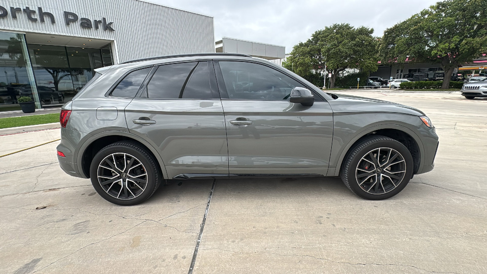 Used 2024 Audi SQ5 Premium Plus w/ Premium Plus Package AWD/4WD image 8