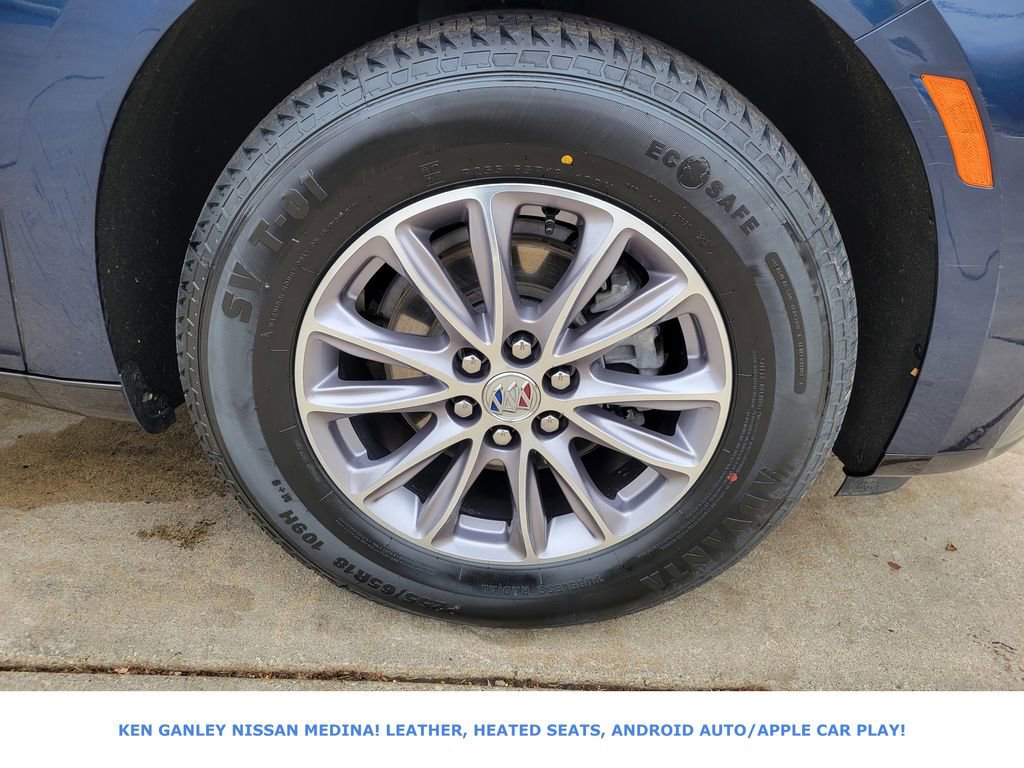 Used 2023 Buick Enclave Essence image 22