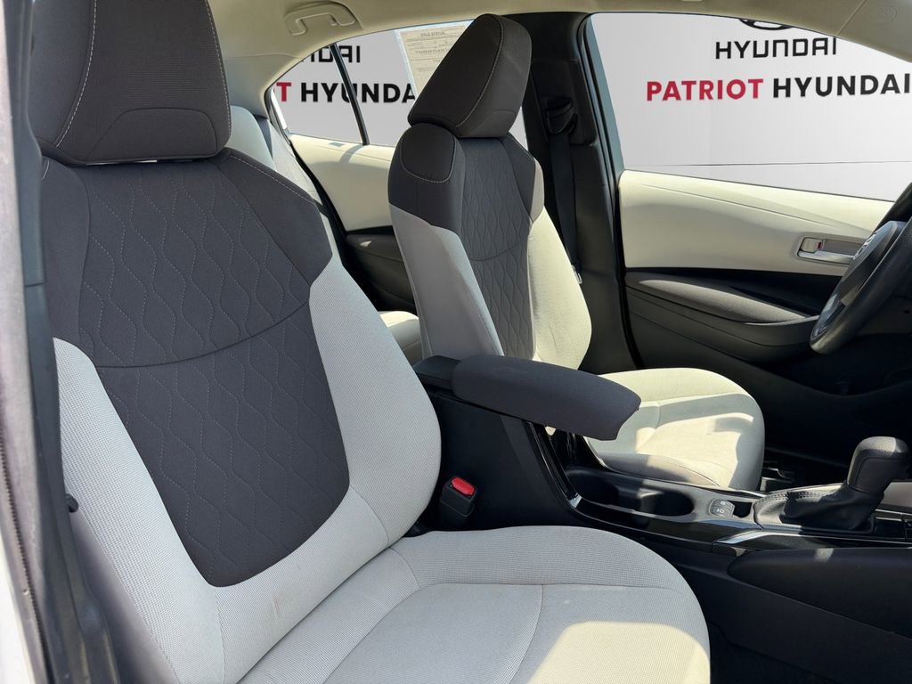 Used 2021 Toyota Corolla LE FWD image 13