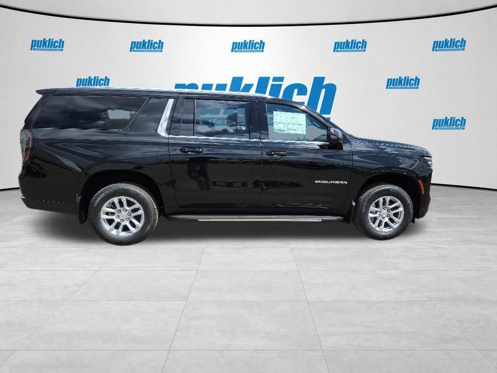 New 2026 Chevrolet Suburban LT w/ Comfort Package AWD/4WD image 8