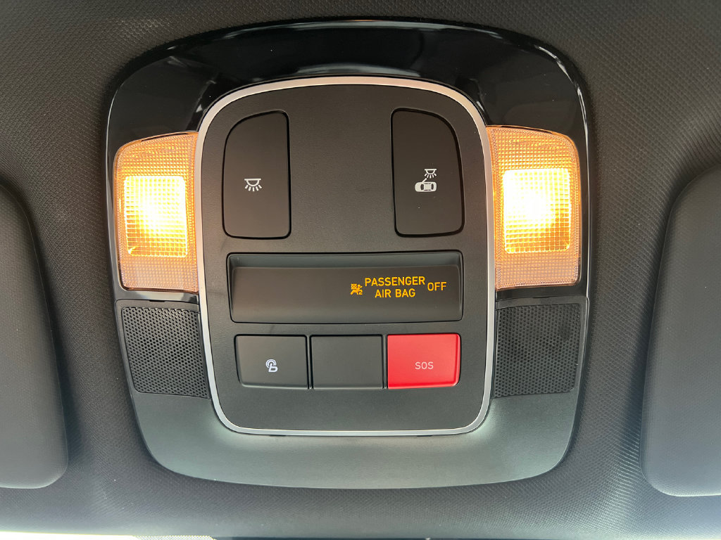 Used 2023 Hyundai Santa Cruz SEL w/ Cargo Package AWD/4WD image 31