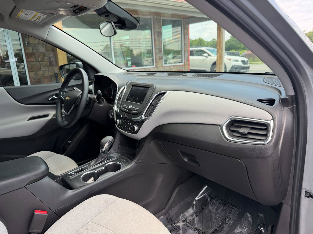 Used 2024 Chevrolet Equinox LT w/ LPO, Floor Liner Package FWD image 22