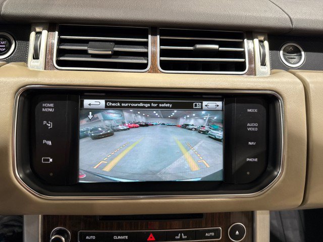 Used 2015 Land Rover Range Rover Supercharged image 37