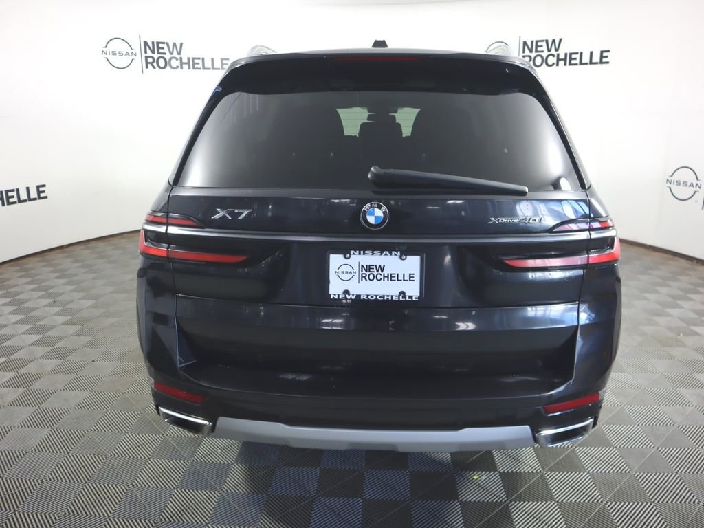 Used 2023 BMW X7 xDrive40i w/ Premium Package AWD/4WD image 6
