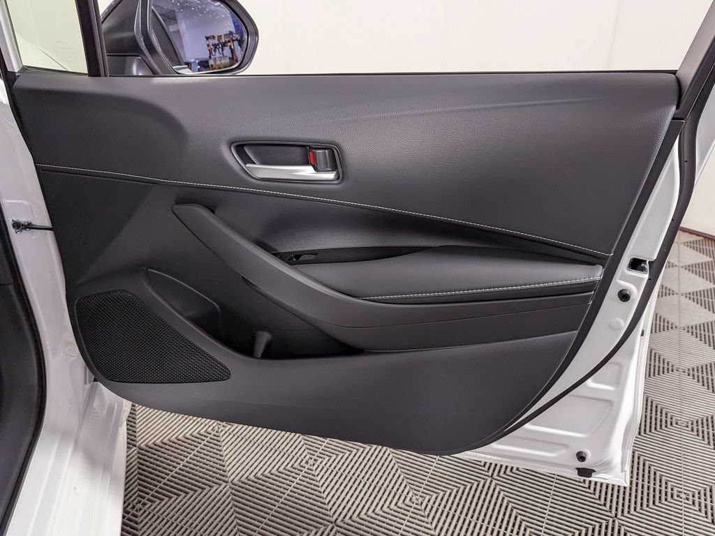 Used 2026 Toyota Corolla SE FWD image 30