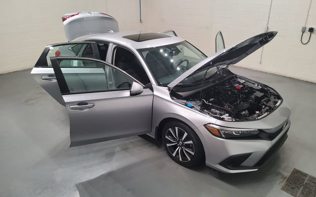 Used 2023 Honda Civic EX image 10