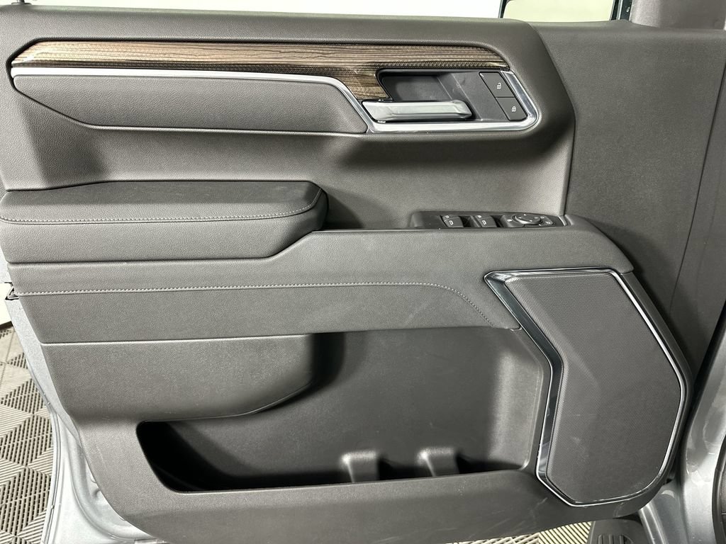 Used 2026 Chevrolet Silverado 1500 LT AWD/4WD image 23