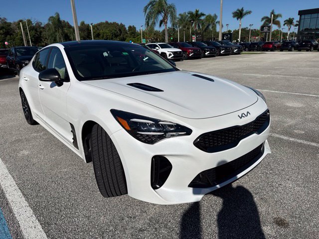 Used 2022 Kia Stinger GT-Line w/ Sun & Sound Package RWD image 3