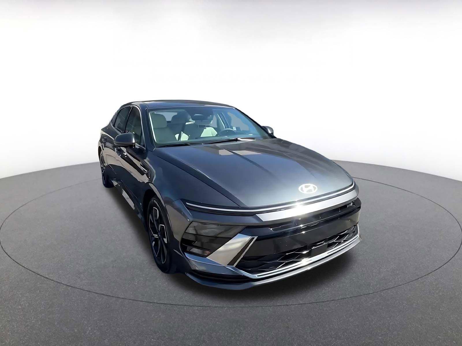 Used 2025 Hyundai Sonata SEL image 3