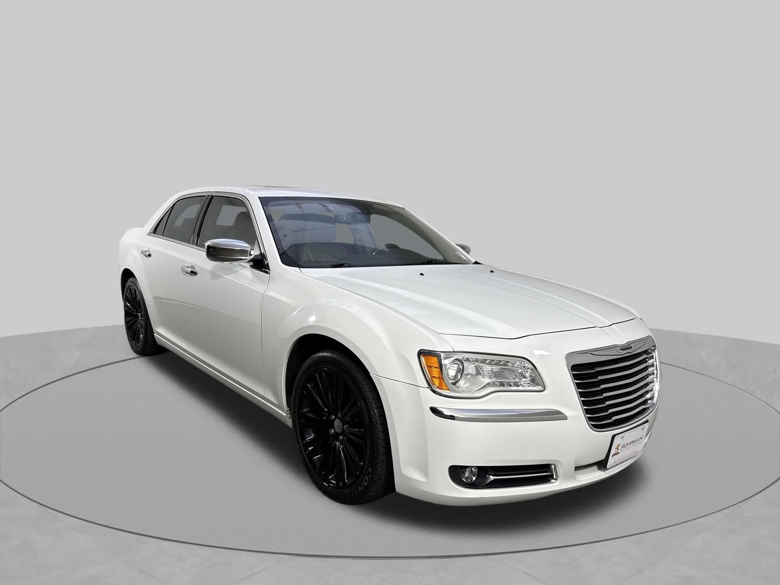 Used 2011 Chrysler 300 C w/ Sound Group RWD image 3