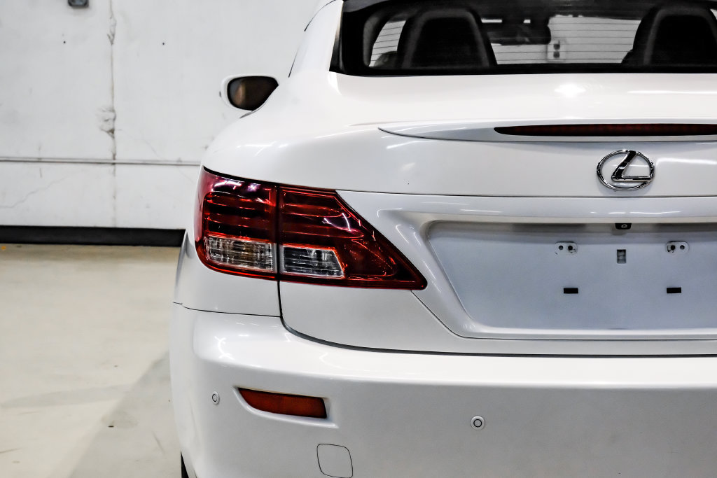 Used 2013 Lexus IS 250C w/ Luxury Pkg RWD image 58