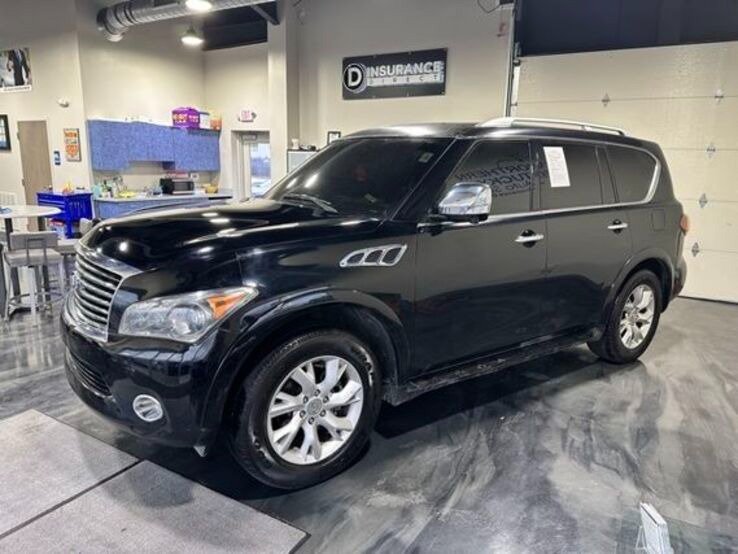 Used 2011 INFINITI QX56 2WD w/ Theater Pkg image 3