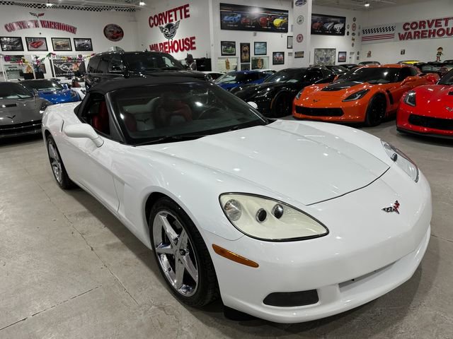 Used 2012 Chevrolet Corvette Convertible w/ 2LT Preferred Equipment Group RWD image 4
