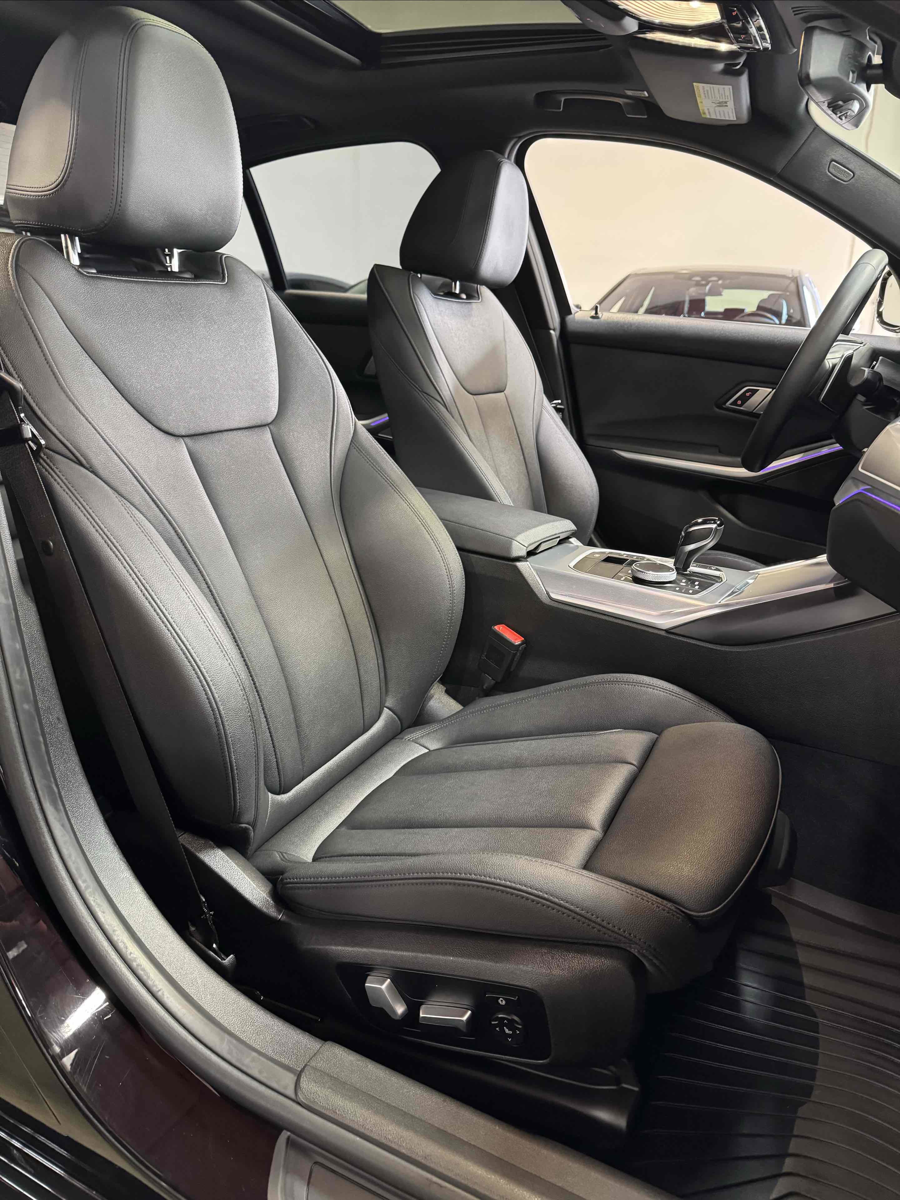 Used 2021 BMW 330e image 31