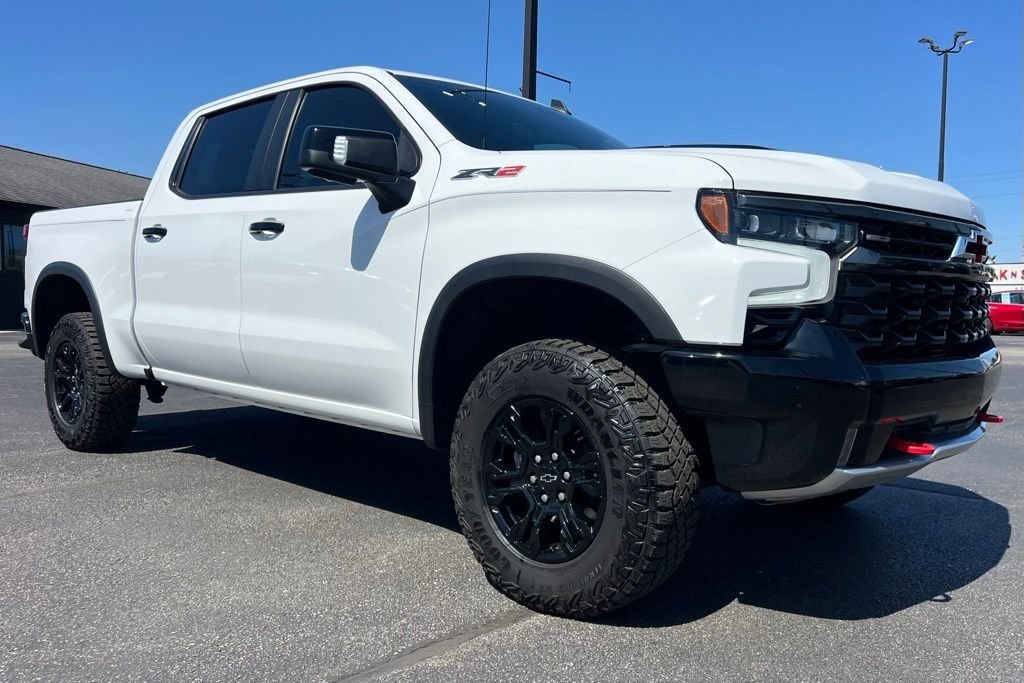 Used 2023 Chevrolet Silverado 1500 ZR2 w/ Technology Package image 10