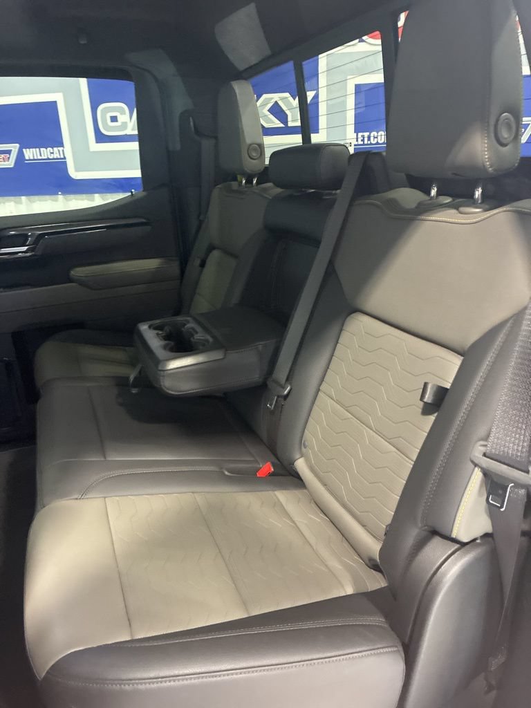 Used 2023 Chevrolet Silverado 1500 ZR2 w/ Technology Package AWD/4WD image 39