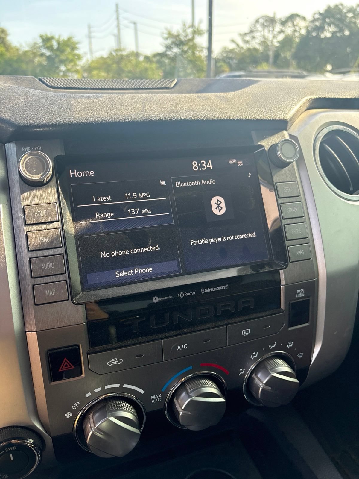Used 2020 Toyota Tundra SR5 w/ SR5 Upgrade Package AWD/4WD image 11