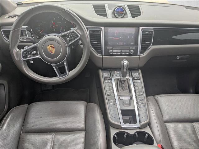 Used 2018 Porsche Macan AWD/4WD image 17