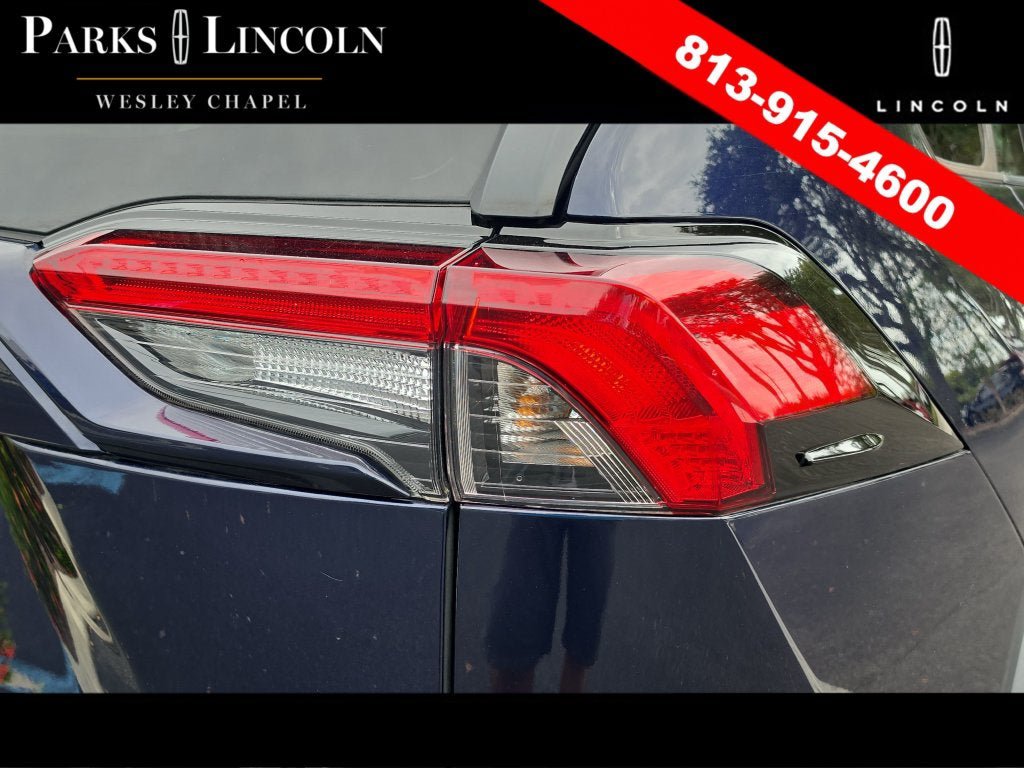 Used 2022 Toyota RAV4 XLE FWD image 7