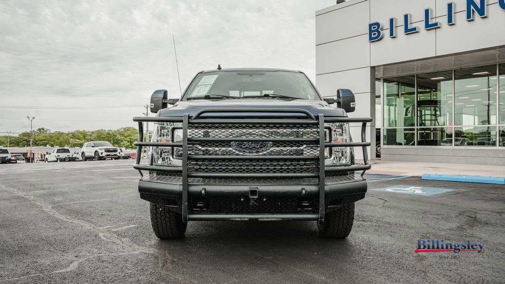 Used 2019 Ford F350 Lariat w/ Lariat Value Package AWD/4WD image 3