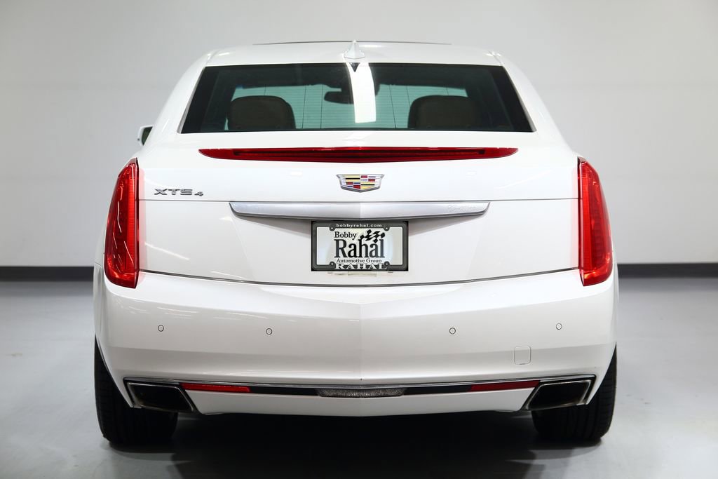 Used 2016 Cadillac XTS Luxury w/ Driver Awareness Package image 13