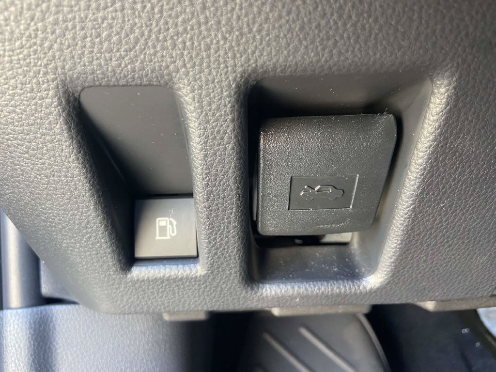Used 2026 Toyota RAV4 LE FWD image 26