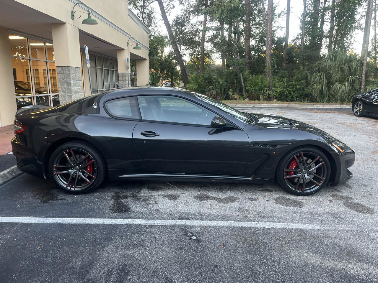 Used 2015 Maserati GranTurismo MC Centennial RWD image 4
