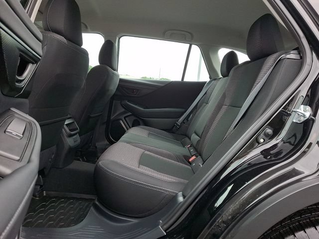 Used 2025 Subaru Outback AWD/4WD image 13