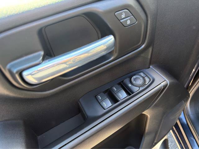 Used 2023 Chevrolet Silverado 1500 Custom AWD/4WD image 20