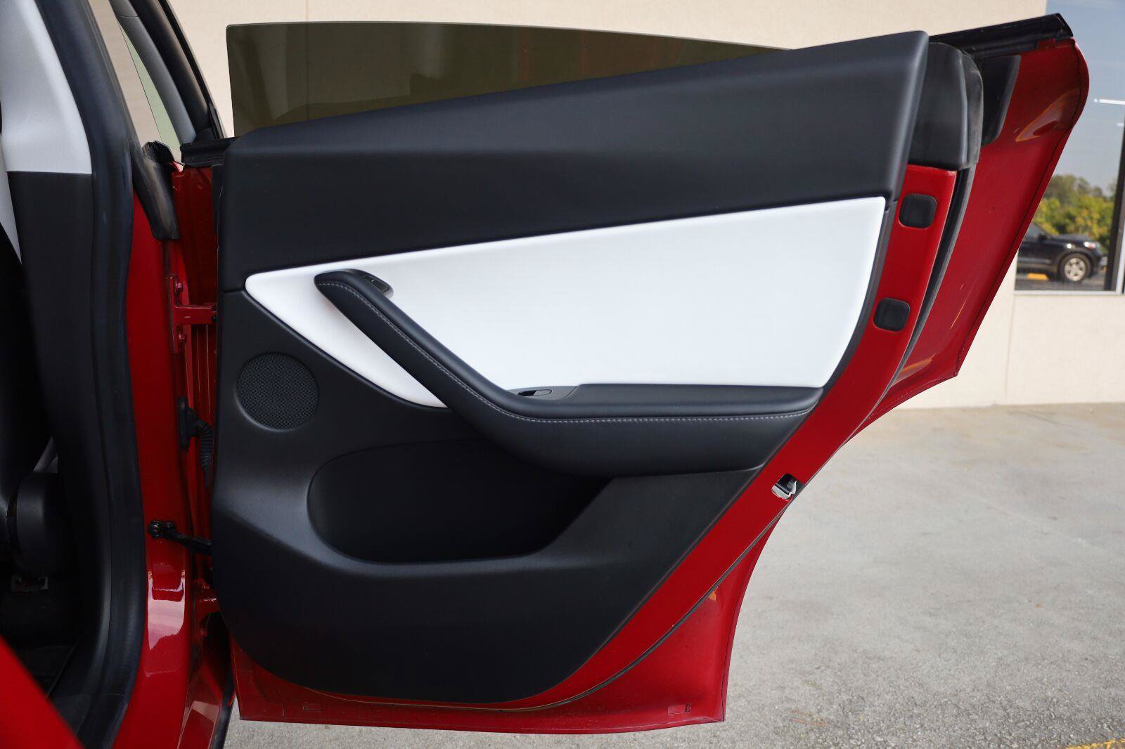Used 2020 Tesla Model Y Long Range AWD/4WD image 19