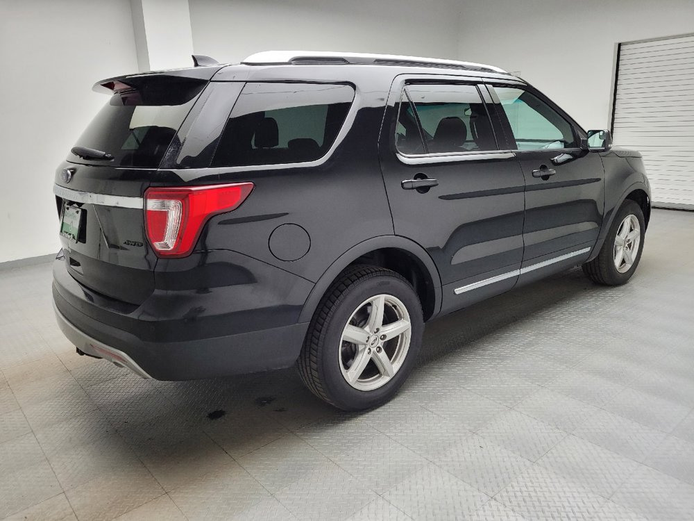 Used 2016 Ford Explorer XLT AWD/4WD image 10