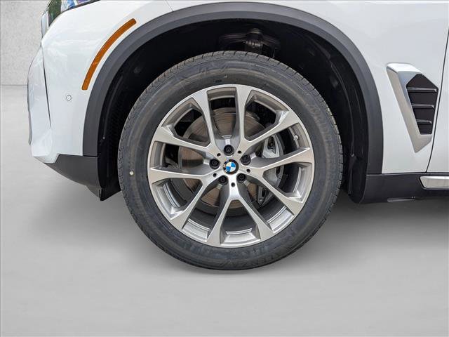 New 2026 BMW X5 xDrive40i w/ Climate Comfort Package AWD/4WD image 10