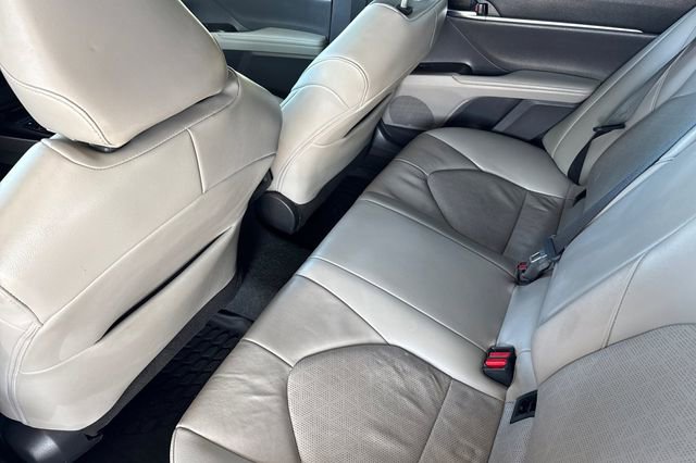 Used 2022 Toyota Camry XSE image 15