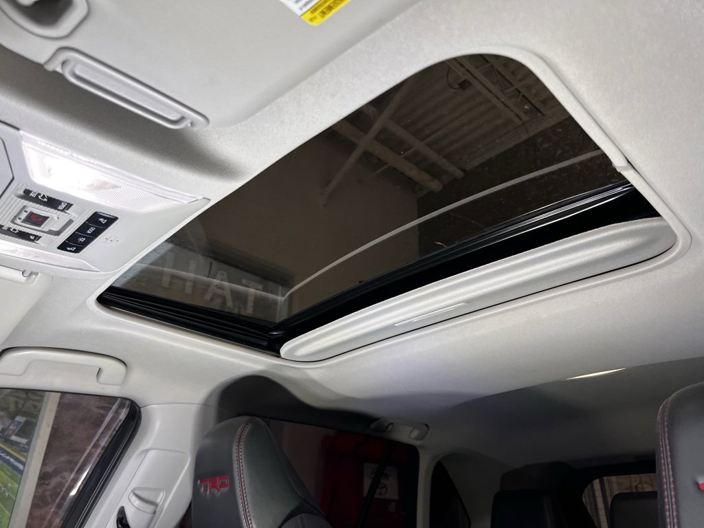 Used 2022 Toyota RAV4 TRD Off-Road image 34