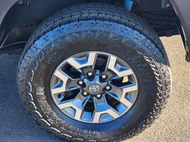 Used 2023 Toyota Tacoma TRD Off-Road image 15