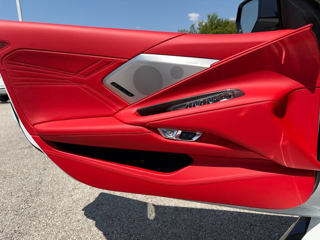 Used 2025 Chevrolet Corvette Z06 RWD image 22