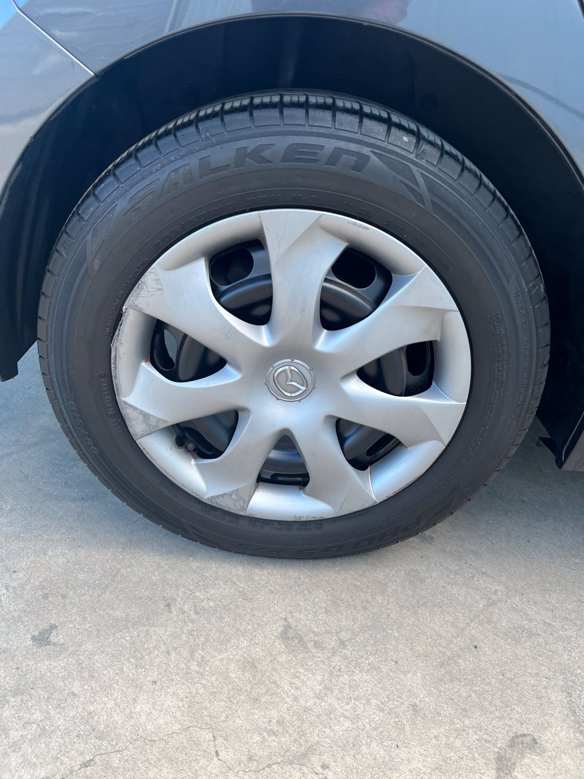 Used 2014 MAZDA MAZDA3 i Sport FWD image 26