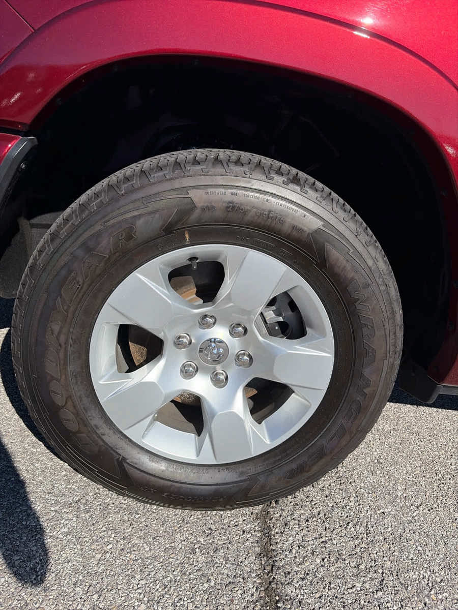 Used 2025 RAM 1500 Big Horn AWD/4WD image 19