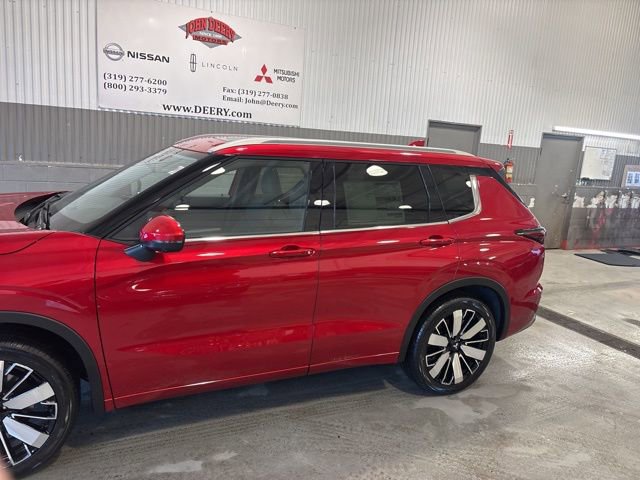 New 2026 Mitsubishi Outlander SEL image 7