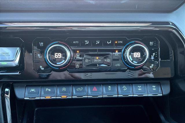 Used 2024 GMC Sierra 1500 AT4X image 16