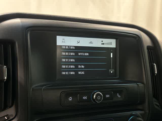 Used 2018 Chevrolet Silverado 2500 W/T AWD/4WD image 22